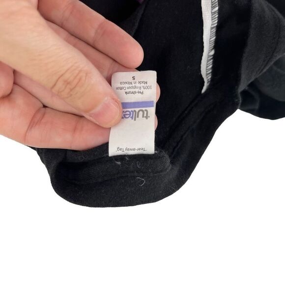 Fall Out Boy T-Shirt Young and Menace Graphic Tee Band Tee Y2K Small - Picture 3 of 5